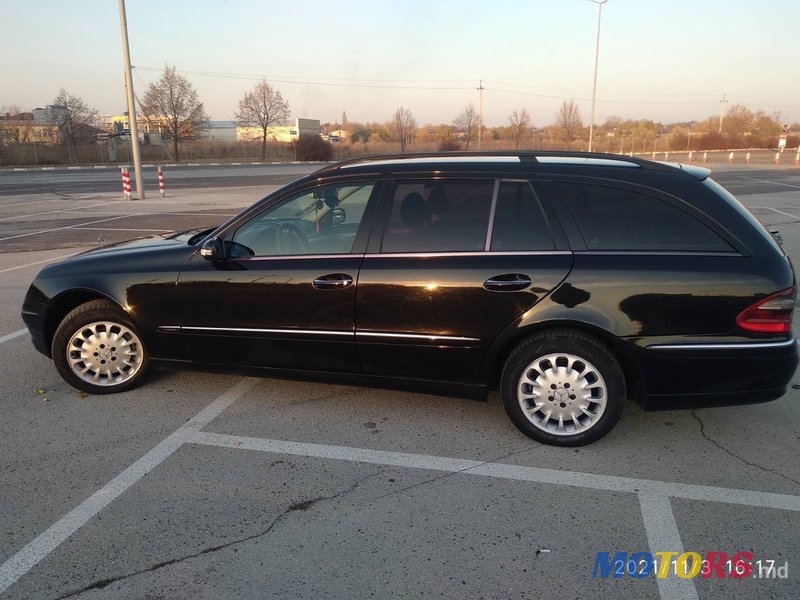 2003' Mercedes-Benz E-Class photo #3