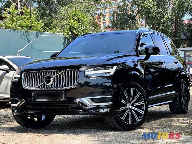 2021' Volvo XC90 photo #2