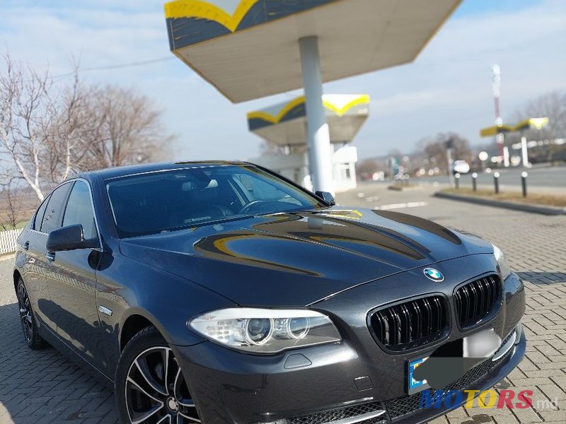 2013' BMW 5 Series photo #6
