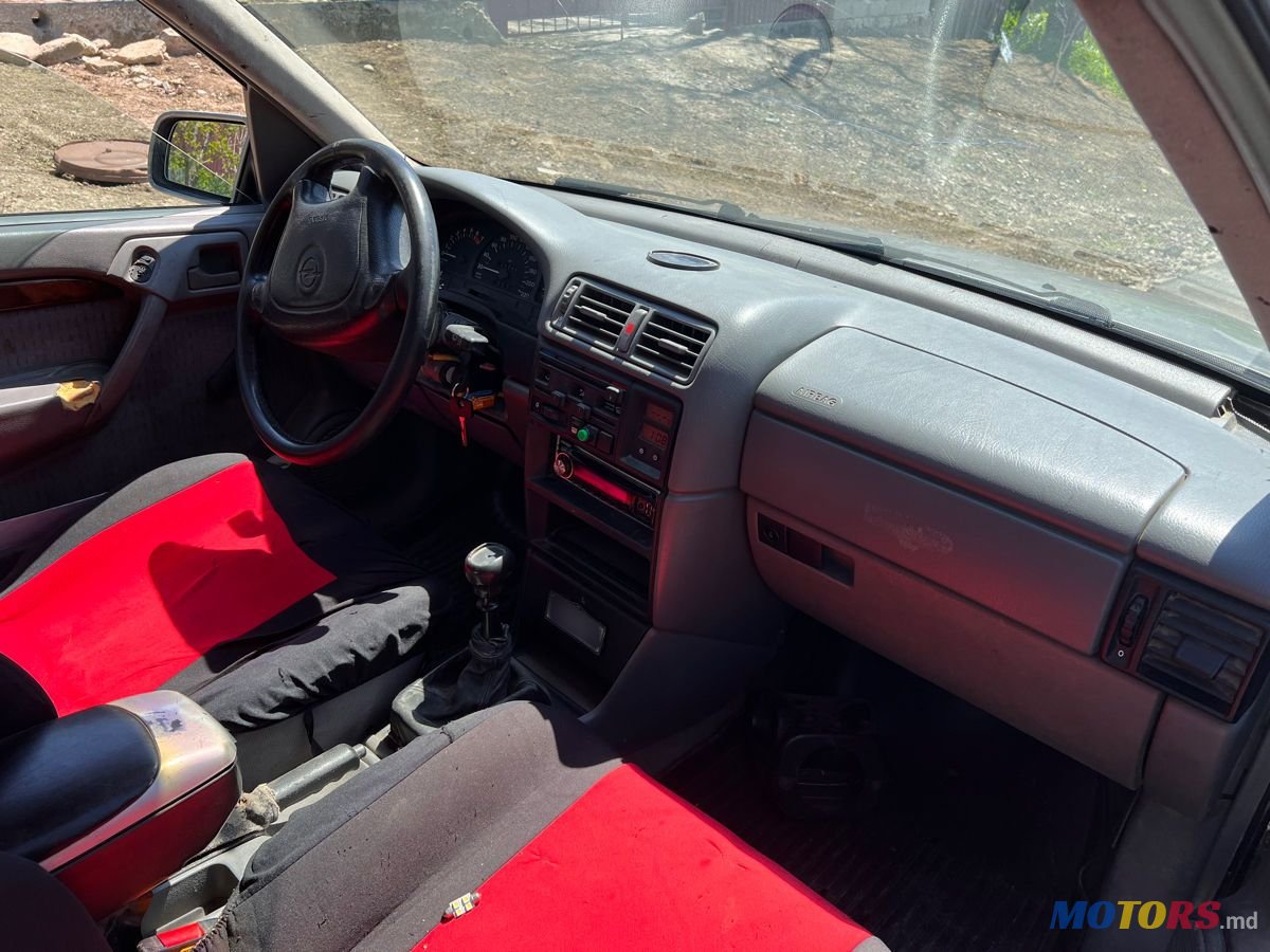 1991' Opel Vectra photo #5