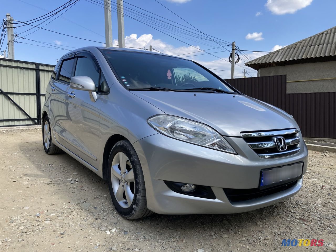 2006' Honda FR-V photo #2