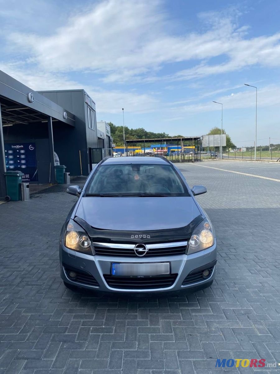 2006' Opel Astra photo #2