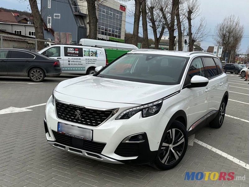 2019' Peugeot 5008 photo #1