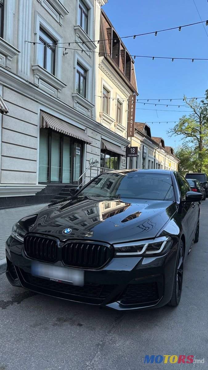 2020' BMW 5 Series photo #5