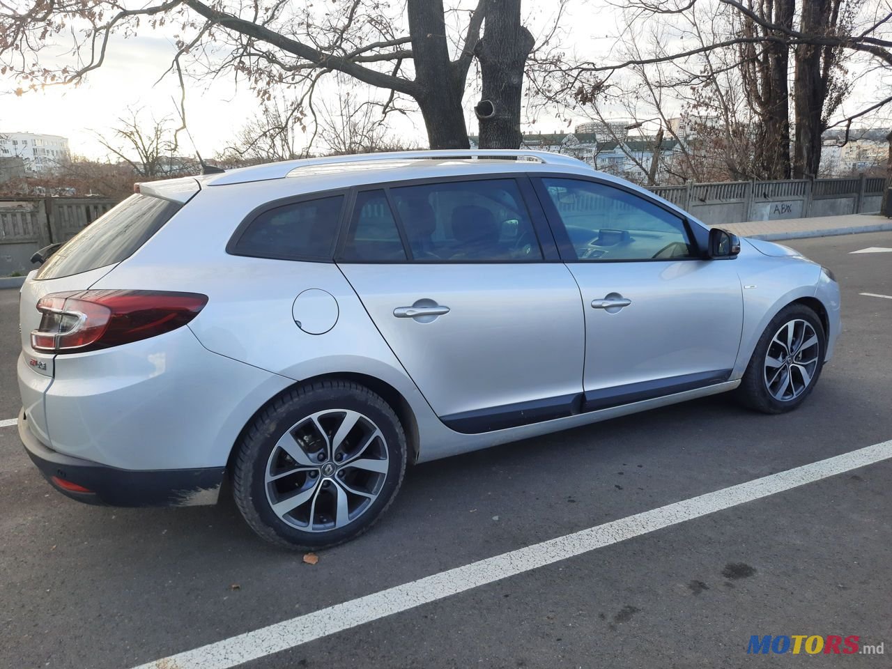 2011' Renault Megane photo #6