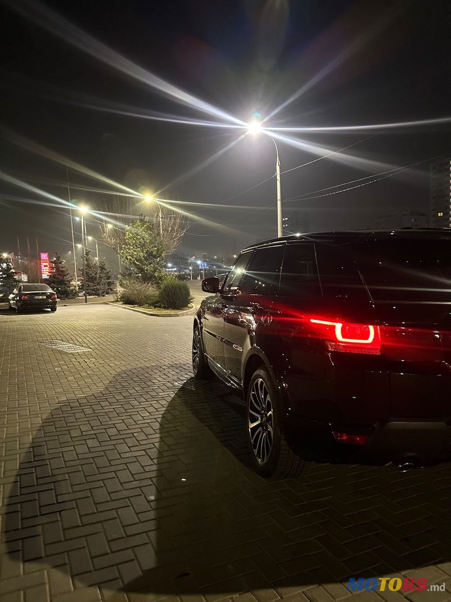 2017' Land Rover Range Rover Sport photo #5