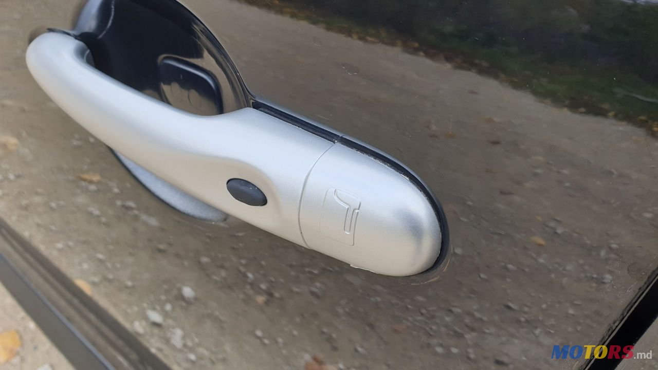 2012' Renault Megane photo #6