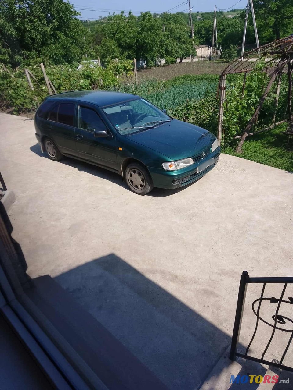 1996' Nissan Almera photo #1