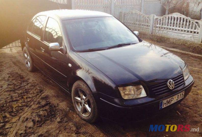 2002' Volkswagen Bora photo #1