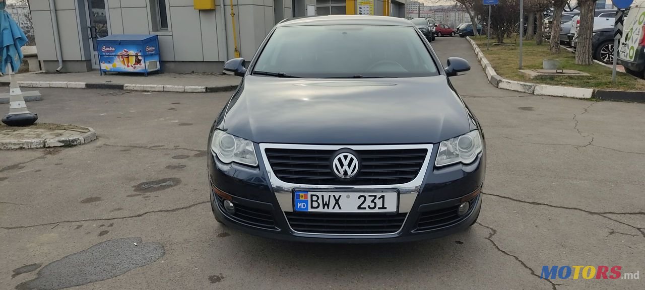 2008' Volkswagen Passat photo #1