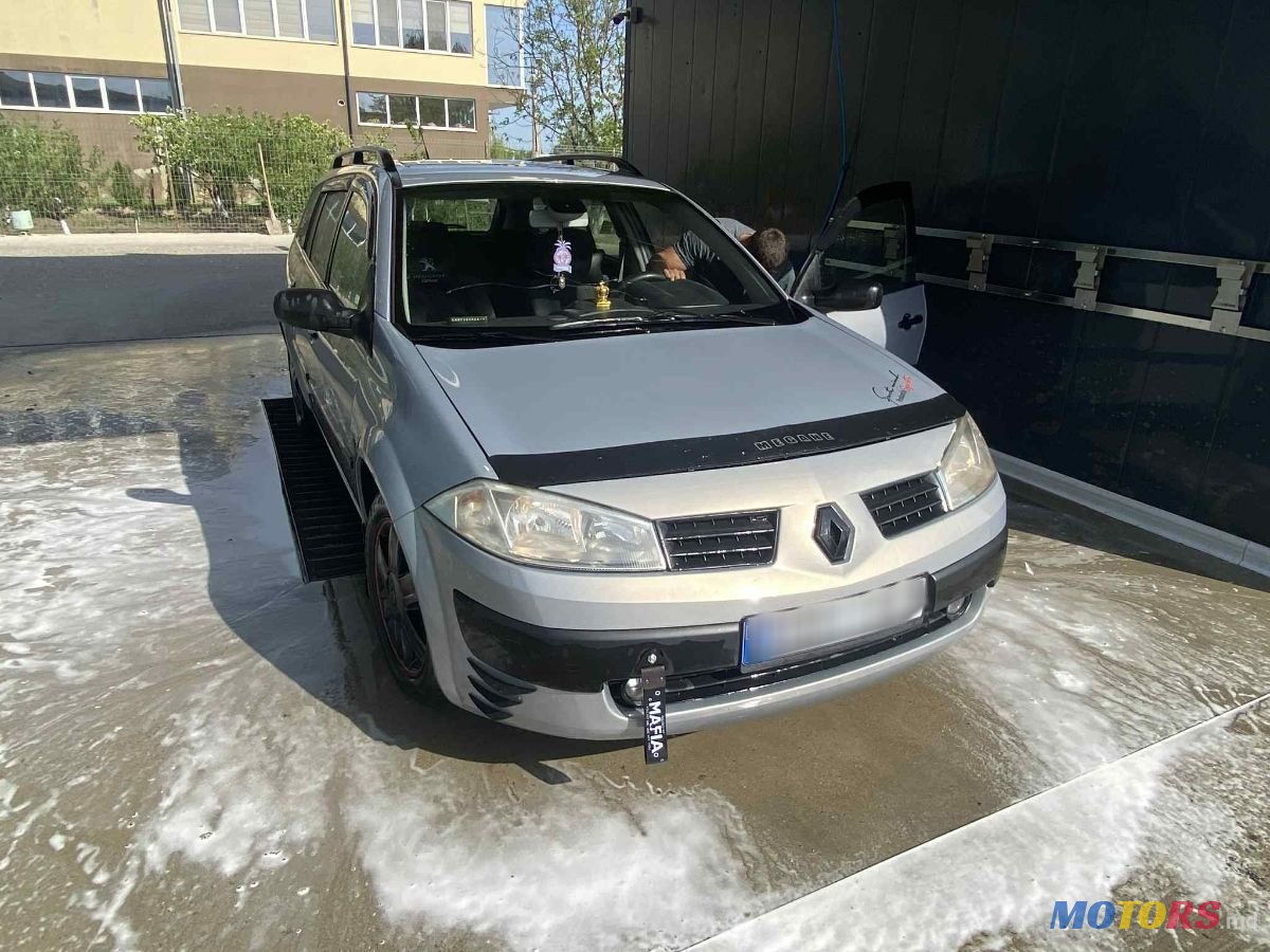 2005' Renault Megane photo #2