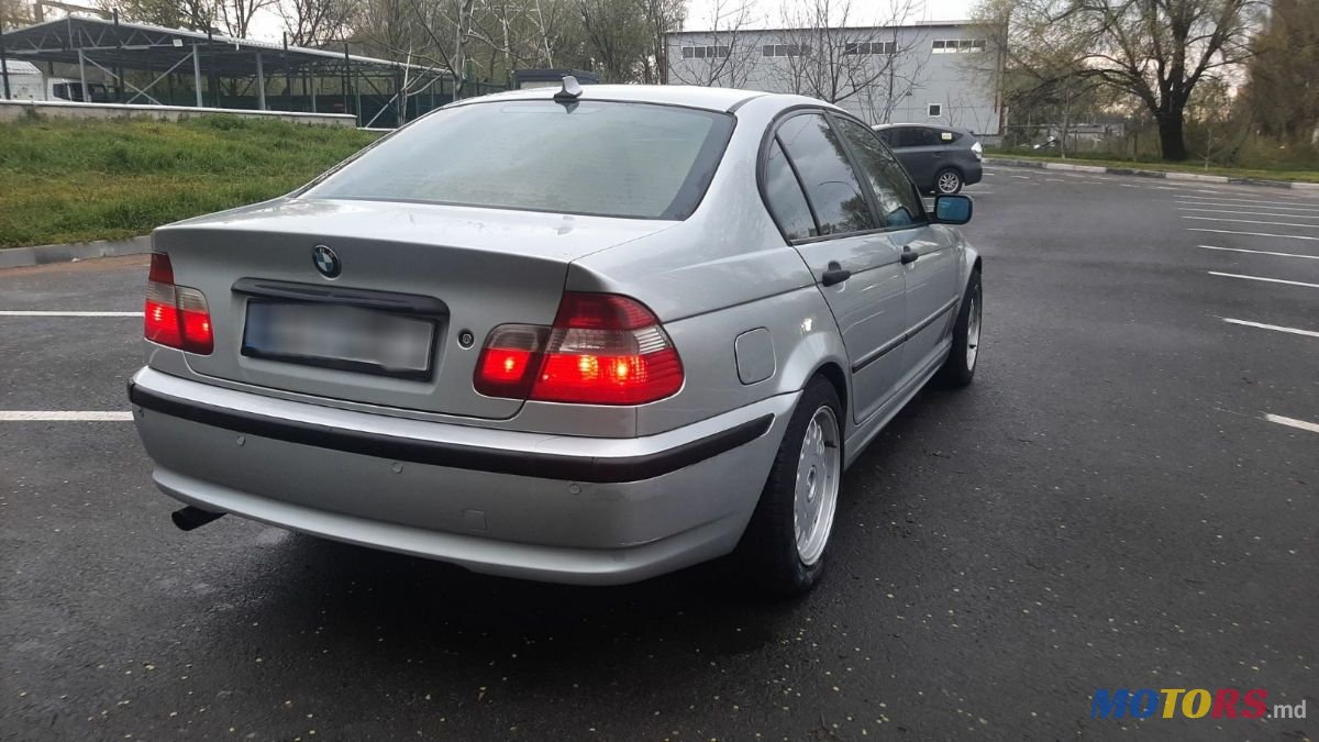 2005' BMW 3 Series photo #6