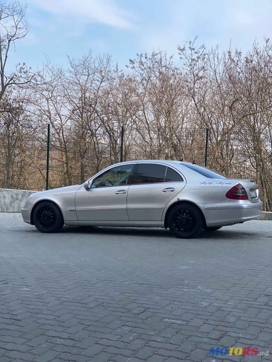 2004' Mercedes-Benz E Класс photo #4