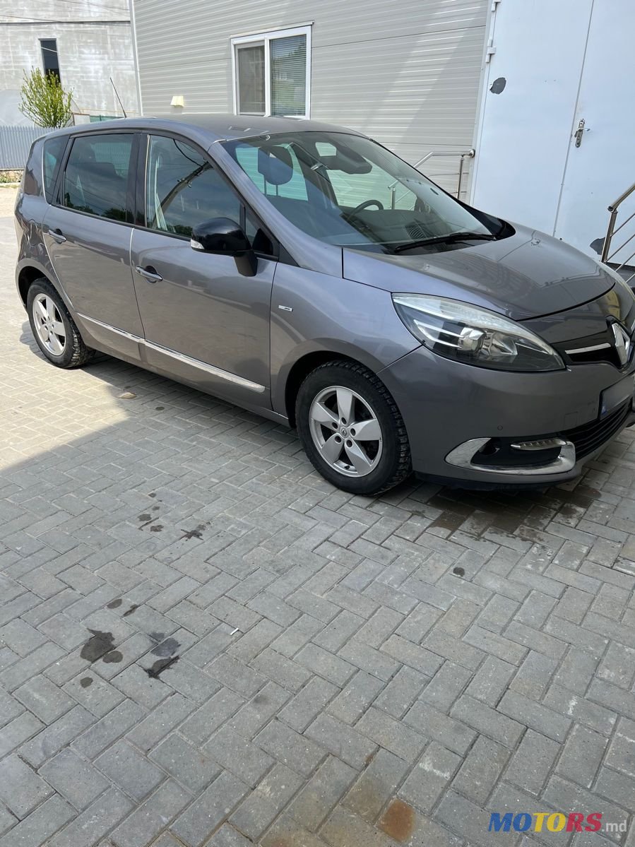 2014' Renault Scenic photo #3