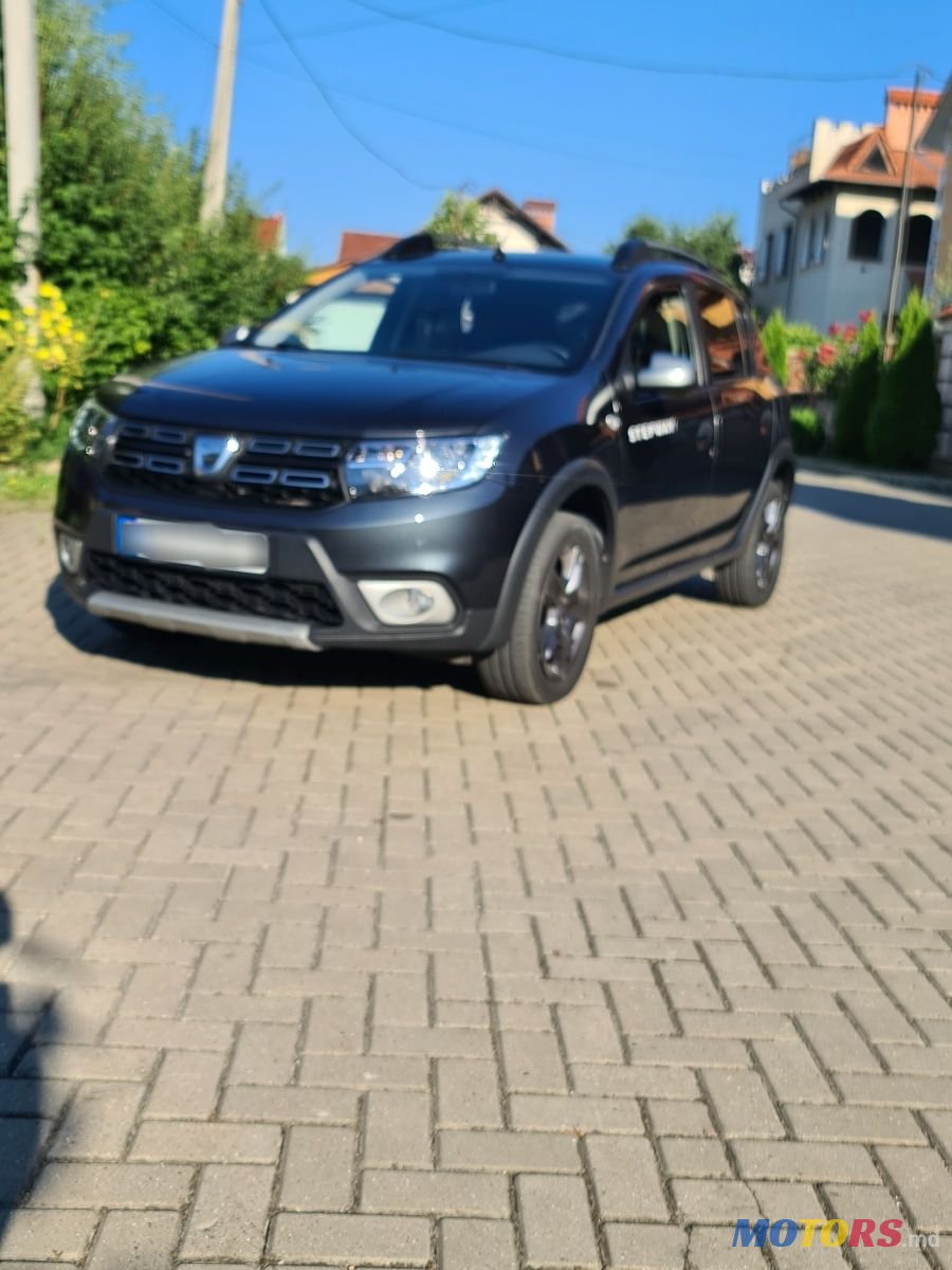 2017' Dacia Sandero Stepway photo #3
