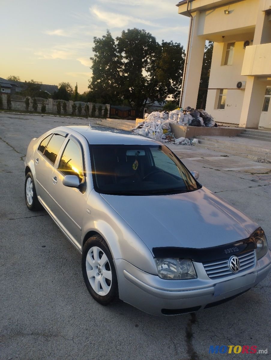 2003' Volkswagen Jetta photo #3