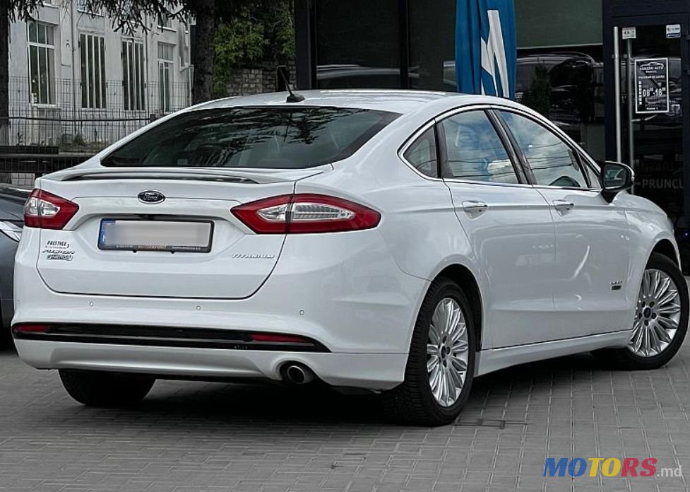 2013' Ford Fusion photo #1