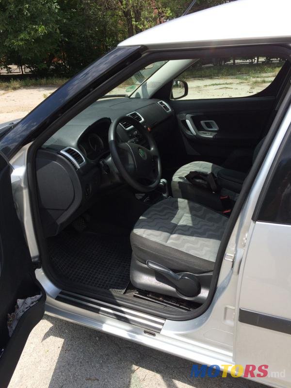 2008' Skoda Roomster photo #5