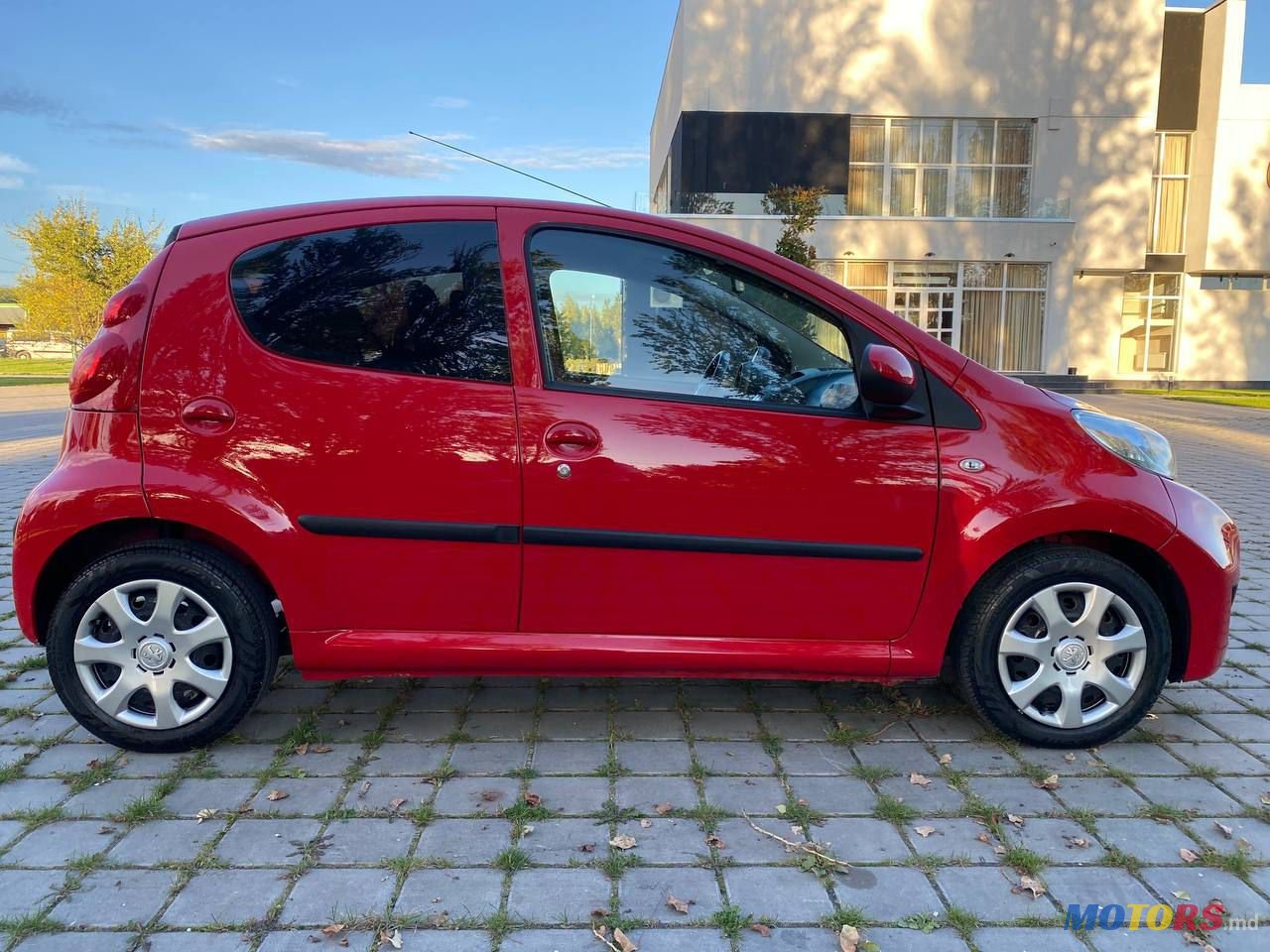 2010' Peugeot 107 photo #6