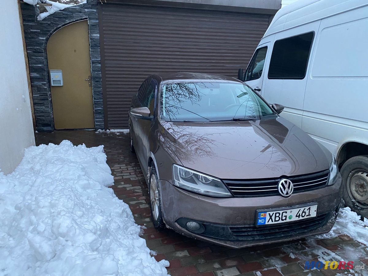 2011' Volkswagen Jetta photo #4