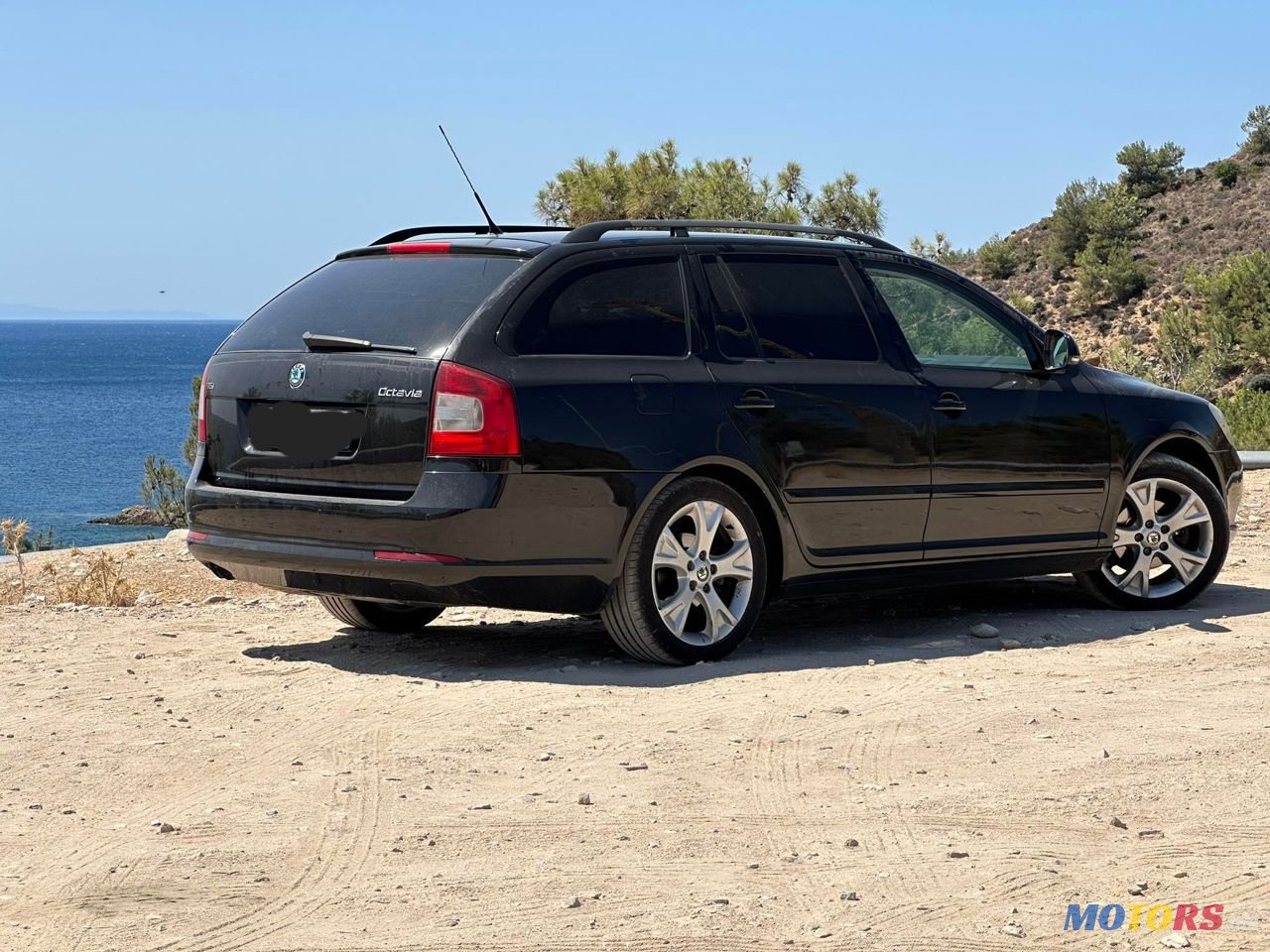 2009' Skoda Octavia photo #5