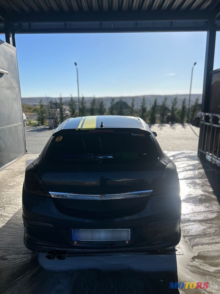 2005' Opel Astra photo #3