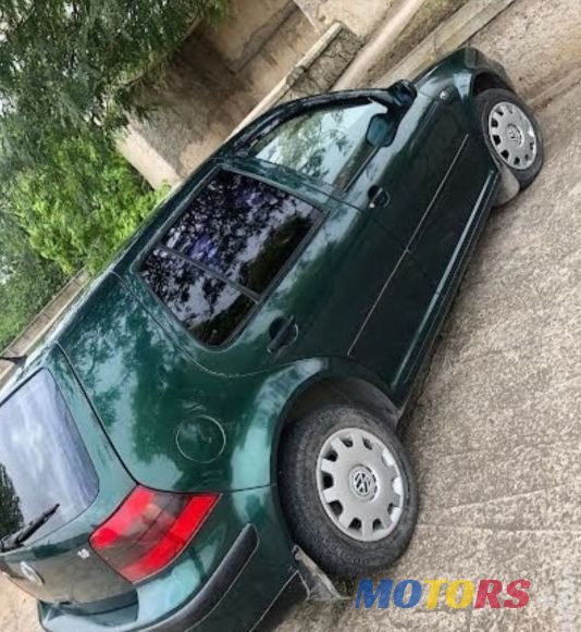 1999' Volkswagen Golf photo #2