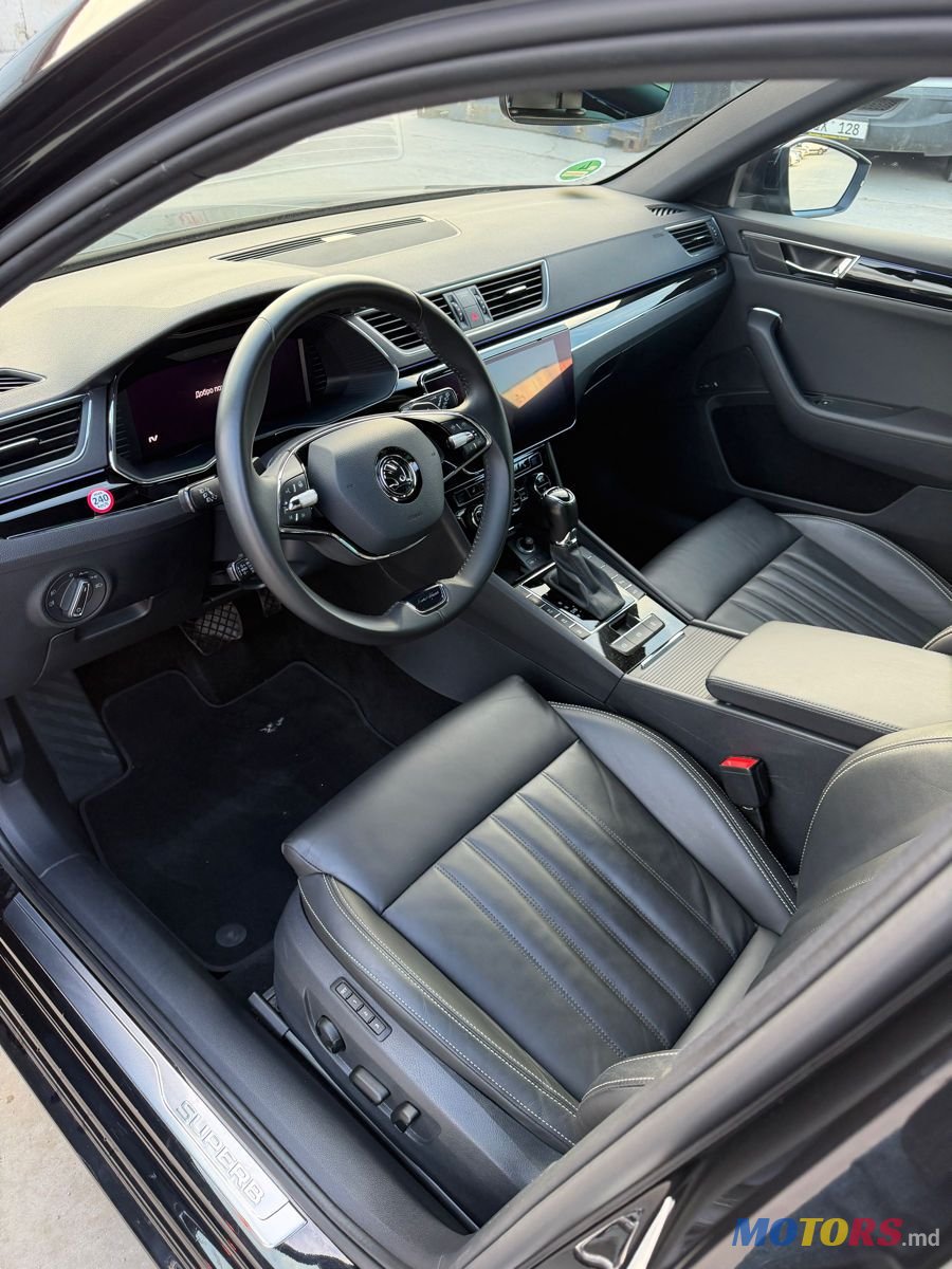 2021' Skoda Superb photo #5