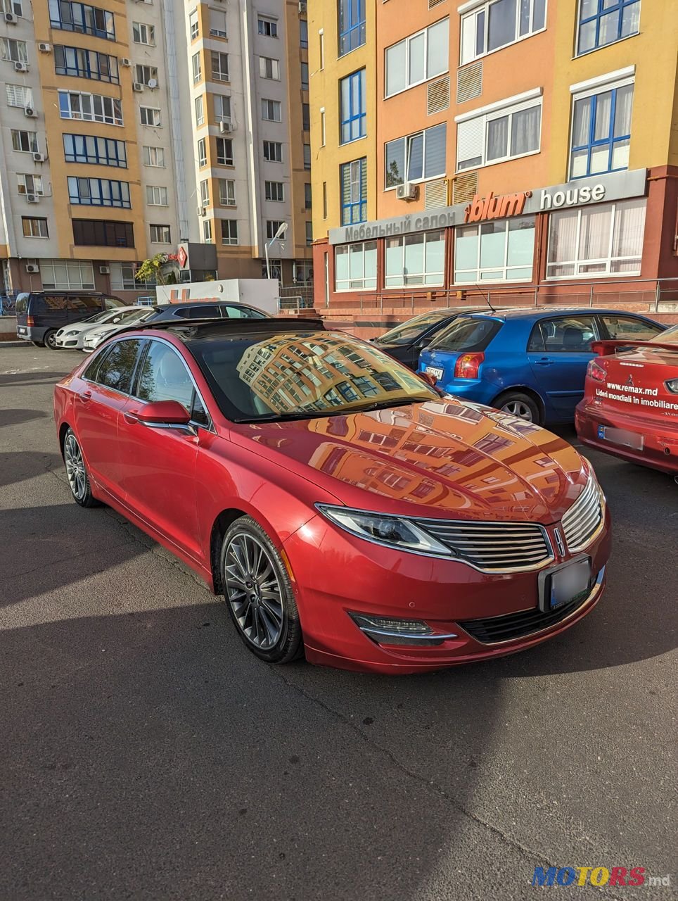 2013' Lincoln MKZ photo #4