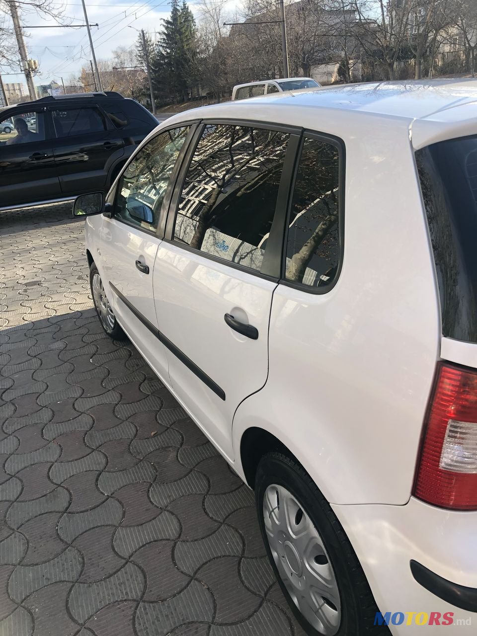 2004' Volkswagen Polo photo #4