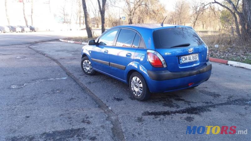 2006' Kia Rio photo #2