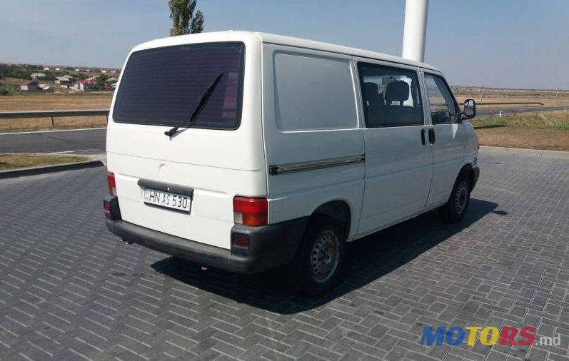 2000' Volkswagen Transporter photo #2