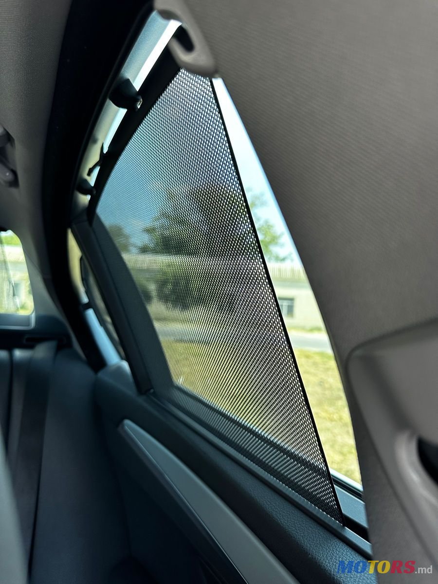 2014' BMW 5 Series photo #6