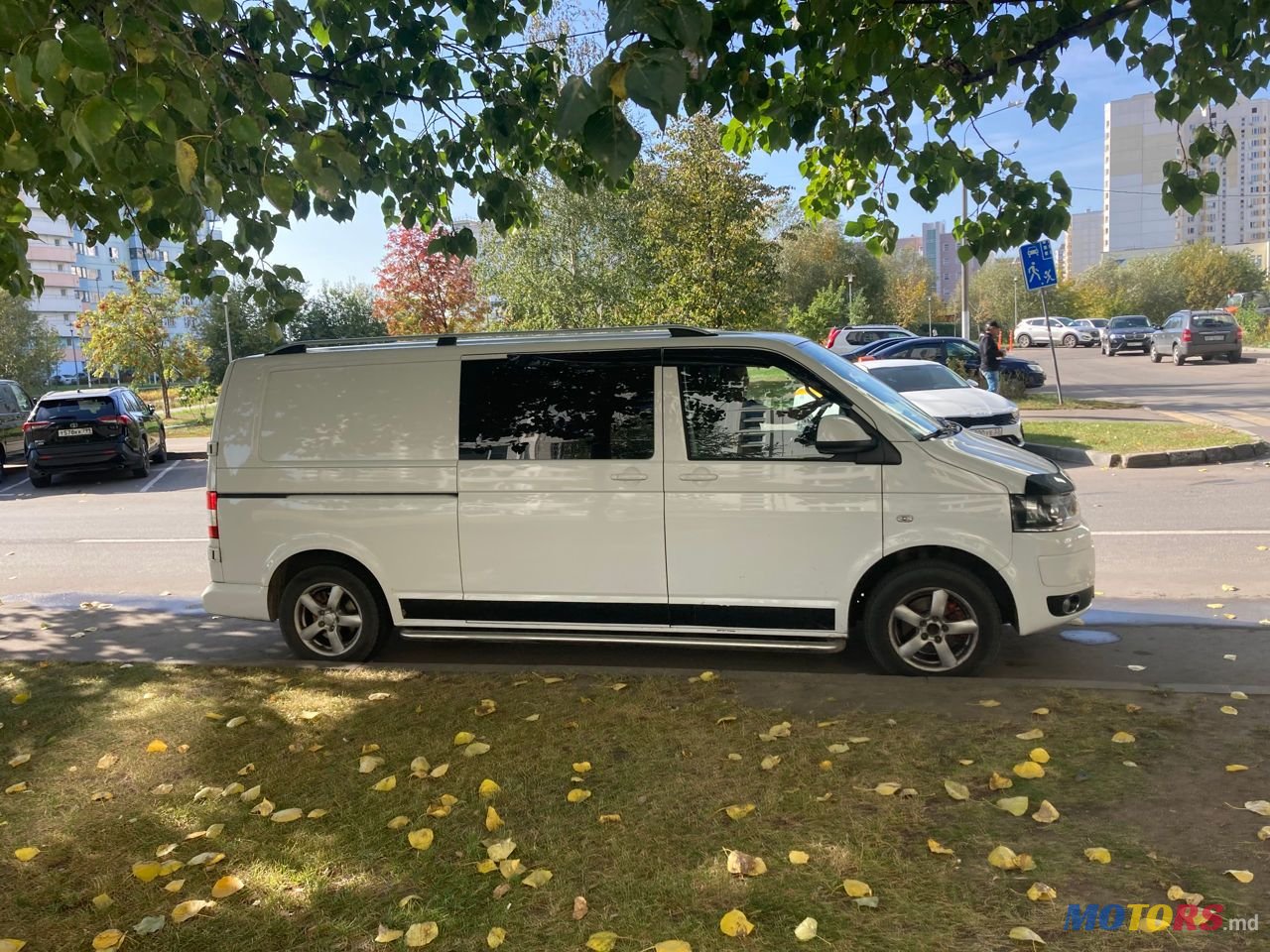 2013' Volkswagen Transporter photo #1