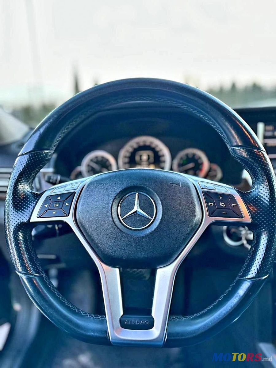 2012' Mercedes-Benz E-Class photo #6