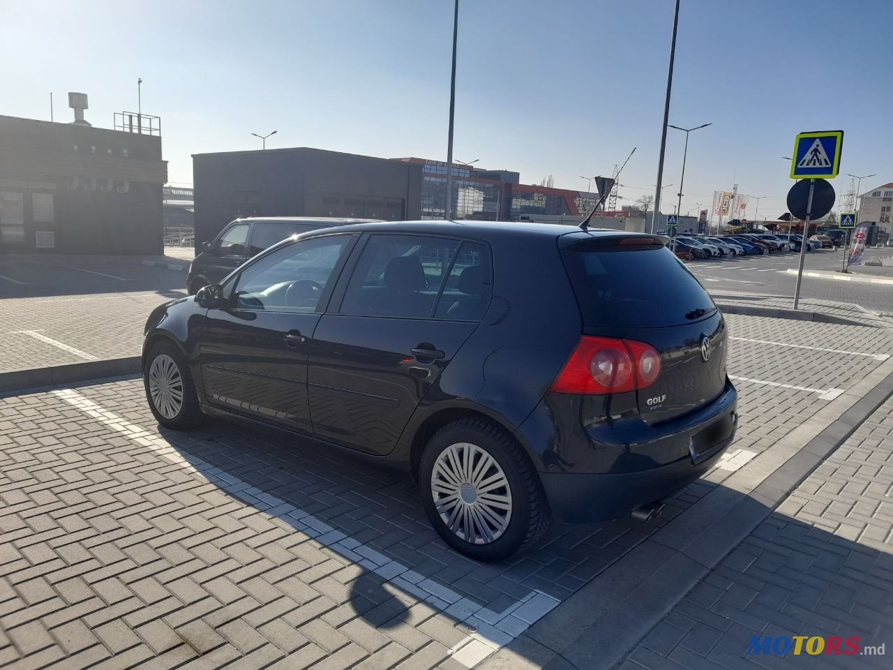 2007' Volkswagen Golf photo #3