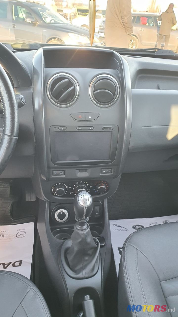 2014' Dacia Duster photo #4