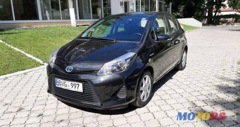 2013' Toyota Yaris photo #1