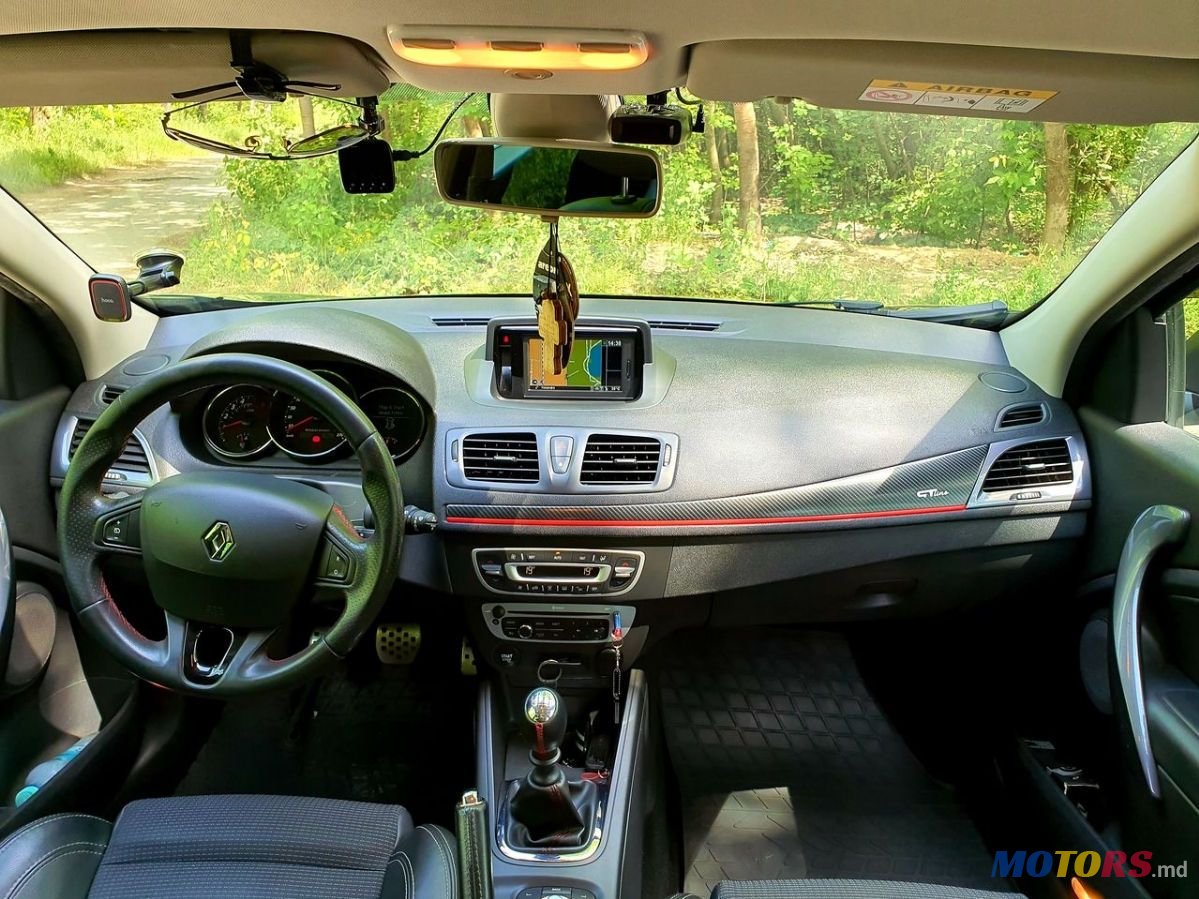 2015' Renault Megane photo #5