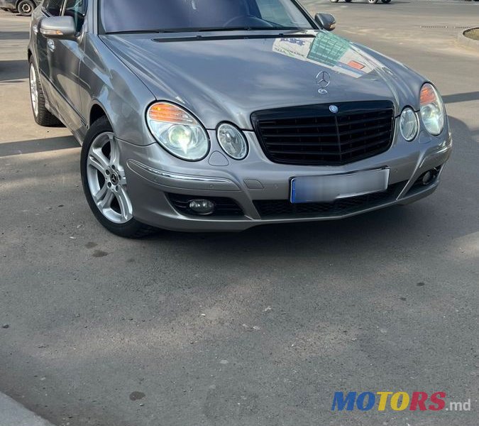 2007' Mercedes-Benz E-Class photo #5