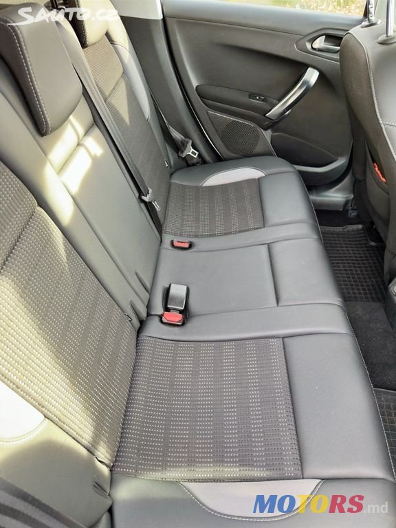 2019' Peugeot 2008 photo #6