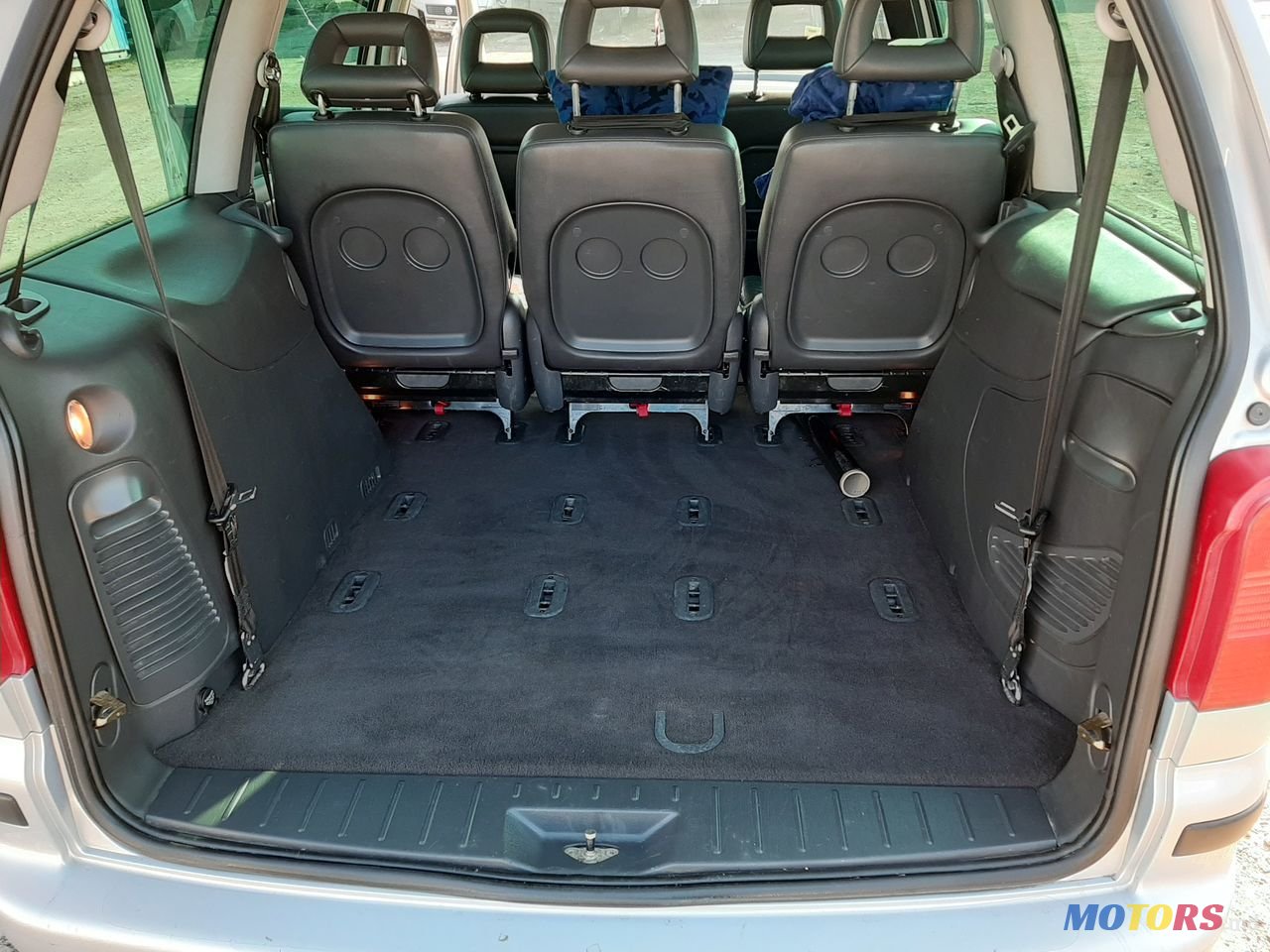 2003' SEAT Alhambra photo #6