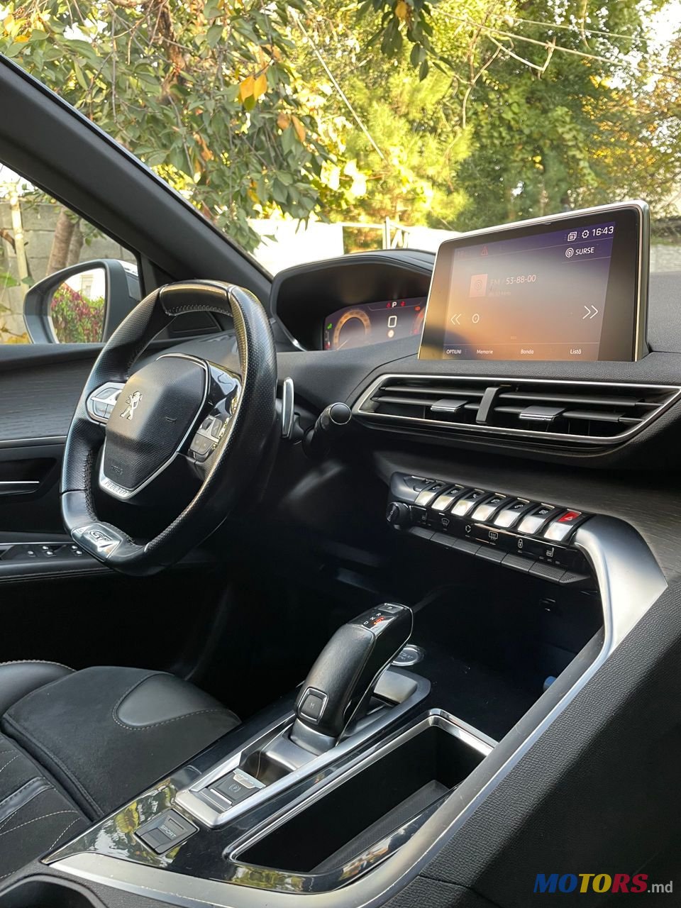 2016' Peugeot 3008 photo #5