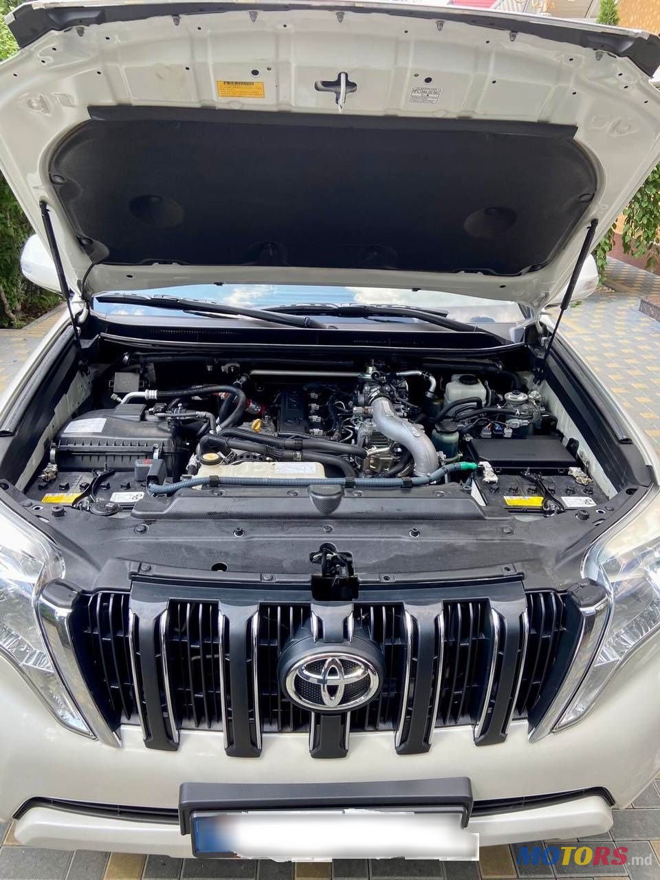 2014' Toyota Land Cruiser Prado photo #4