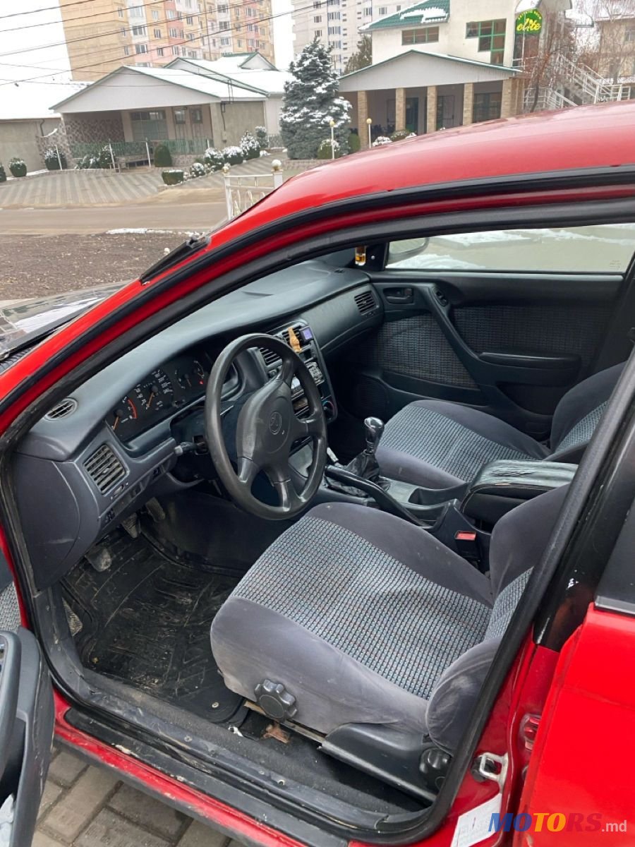 1992' Toyota Carina photo #4