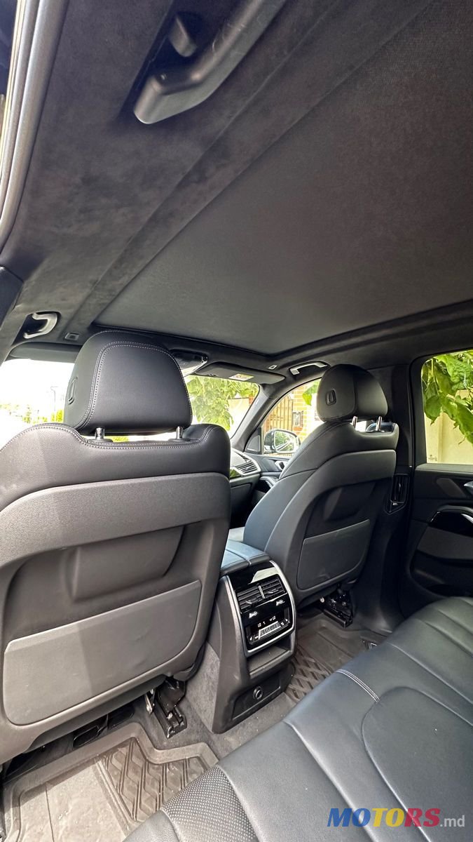 2020' BMW X5 photo #5