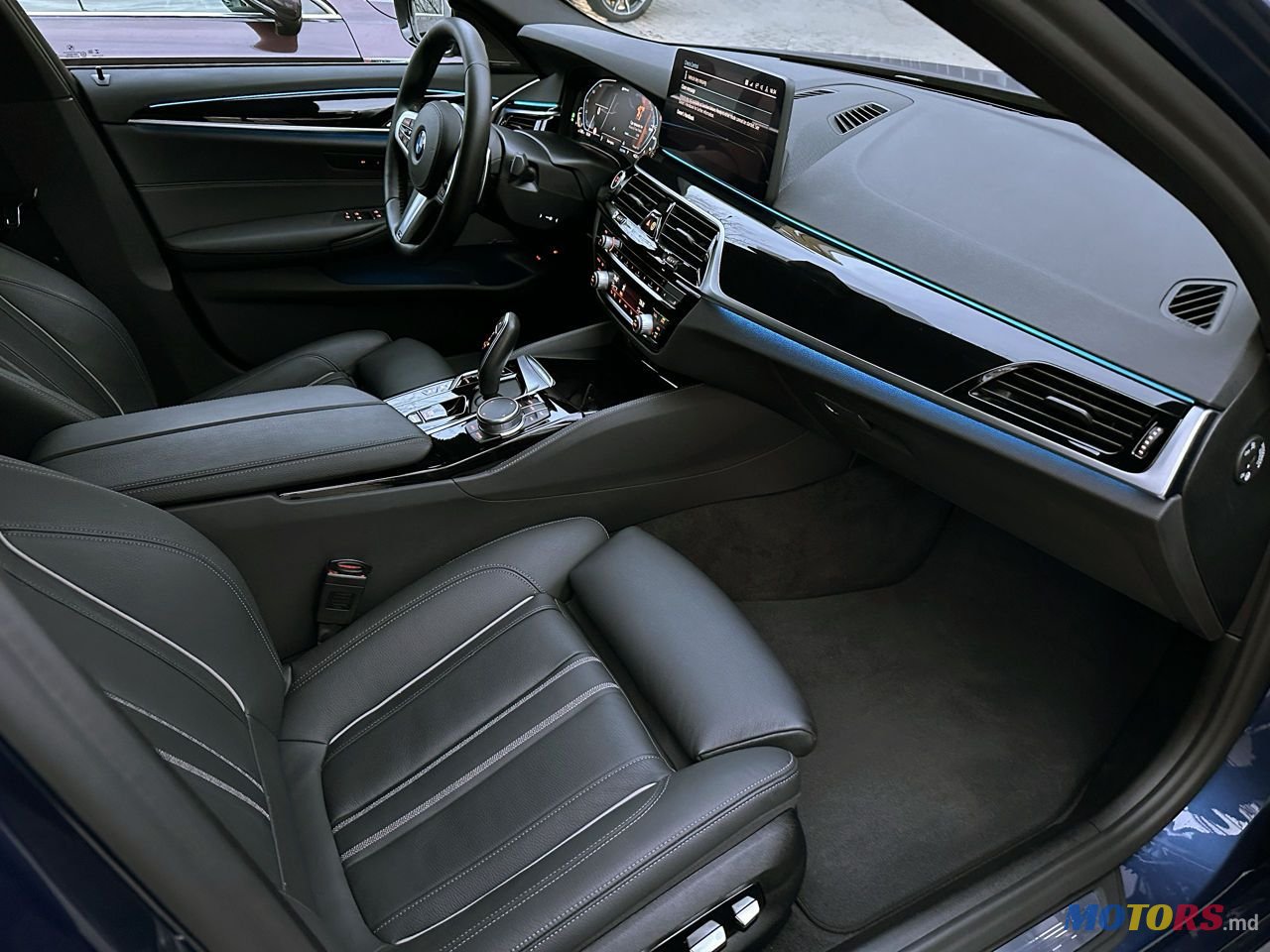 2020' BMW 5 Series photo #5