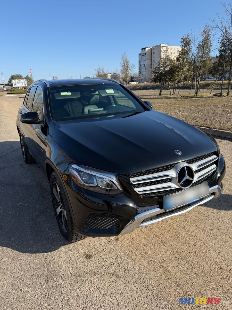 2019' Mercedes-Benz GLC photo #5