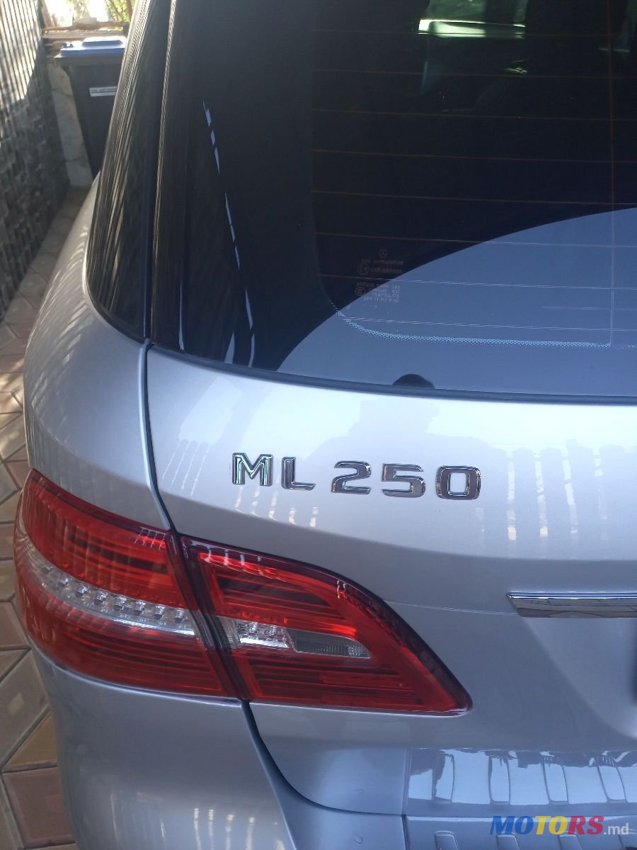 2012' Mercedes-Benz M-Class photo #3