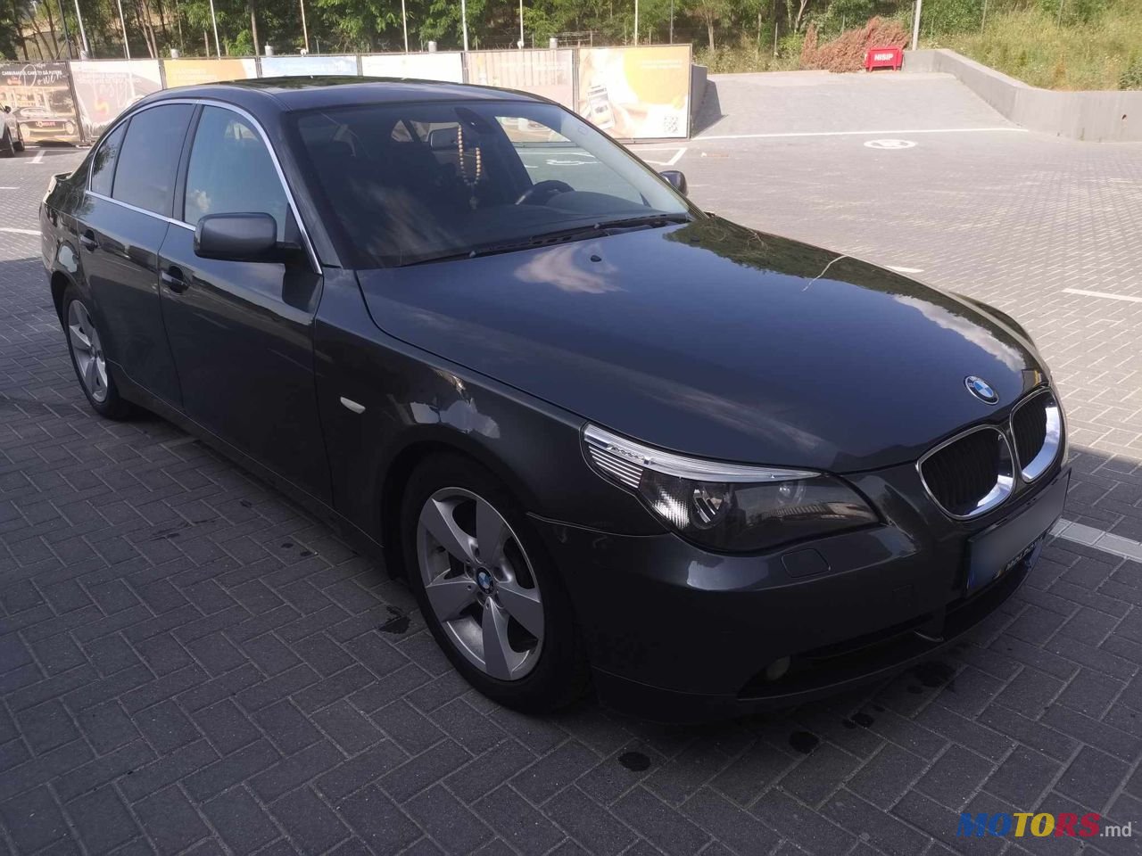 2004' BMW 5 Series photo #2